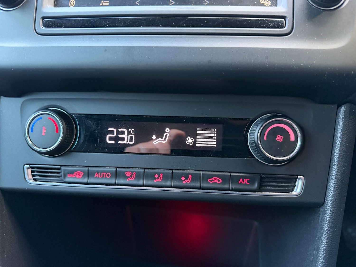 Used Volkswagen Polo 2015 for sale - 76855664: Photo 30