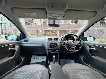 Used Volkswagen Polo 2015 for sale - 76855664: Photo