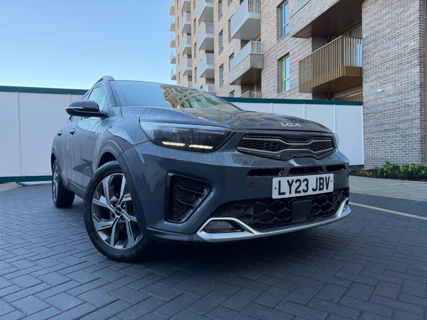 Used Kia Stonic 2023 for sale - 76780867: Photo 1