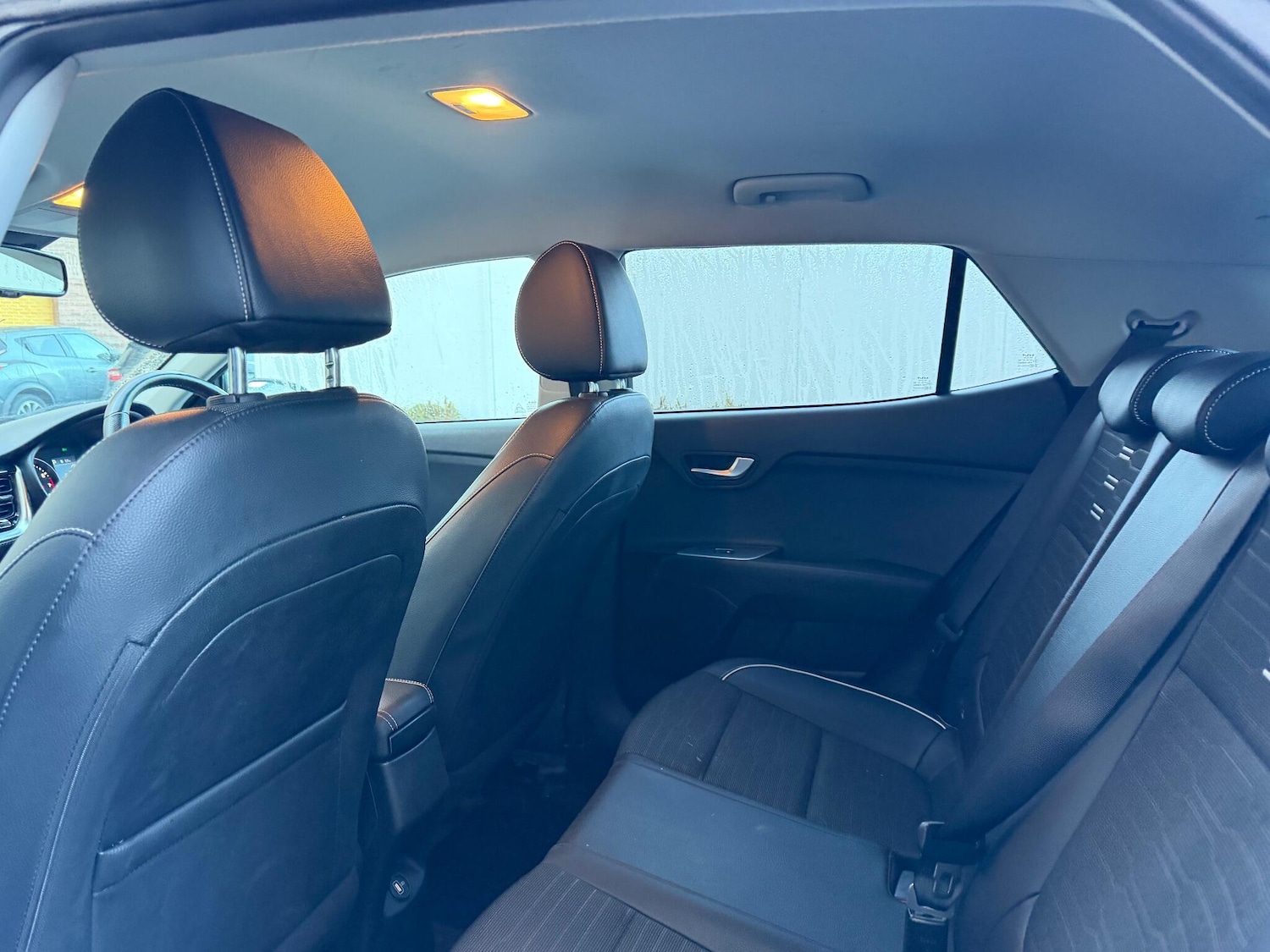 Used Kia Stonic 2023 for sale - 76780867: Photo 22