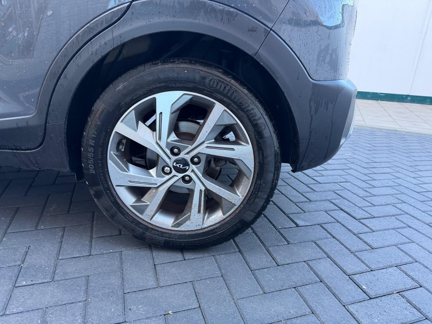 Used Kia Stonic 2023 for sale - 76780867: Photo 26