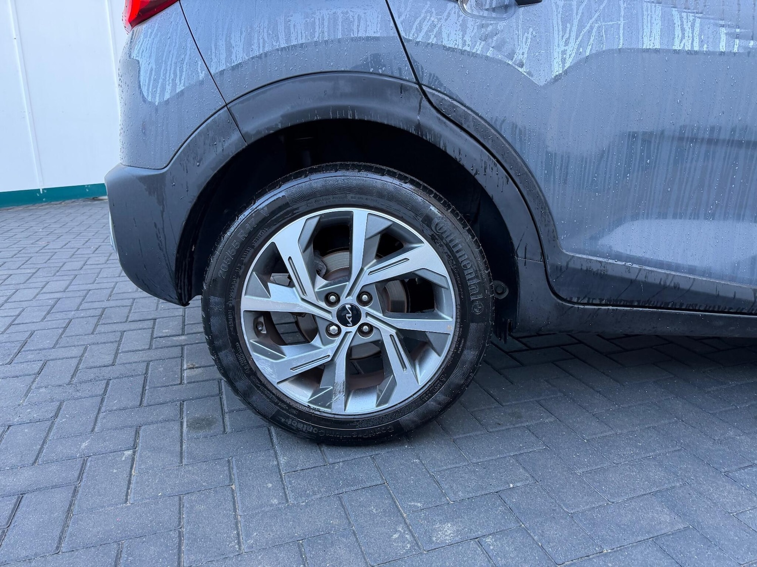 Used Kia Stonic 2023 for sale - 76780867: Photo 27