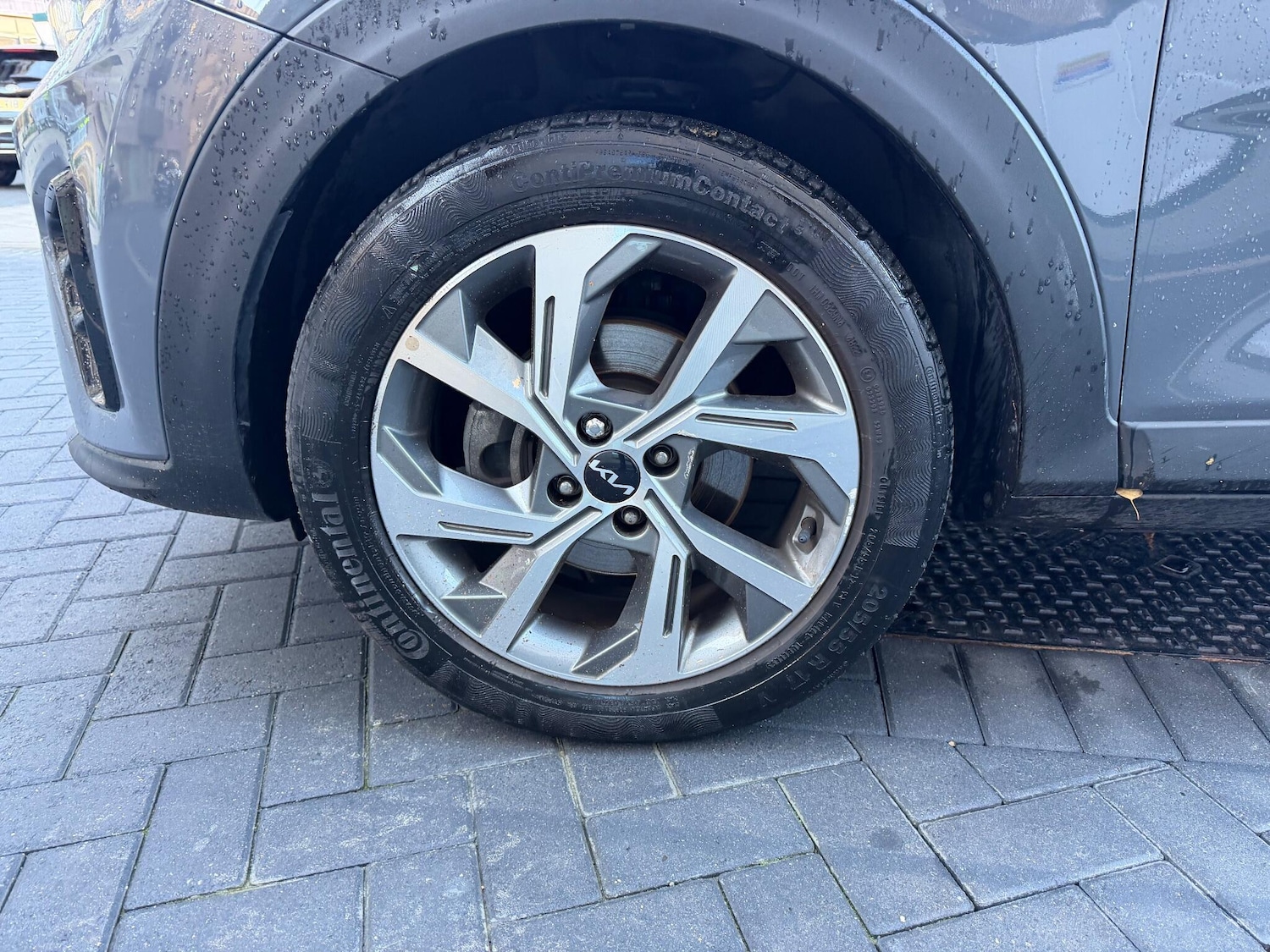 Used Kia Stonic 2023 for sale - 76780867: Photo 29