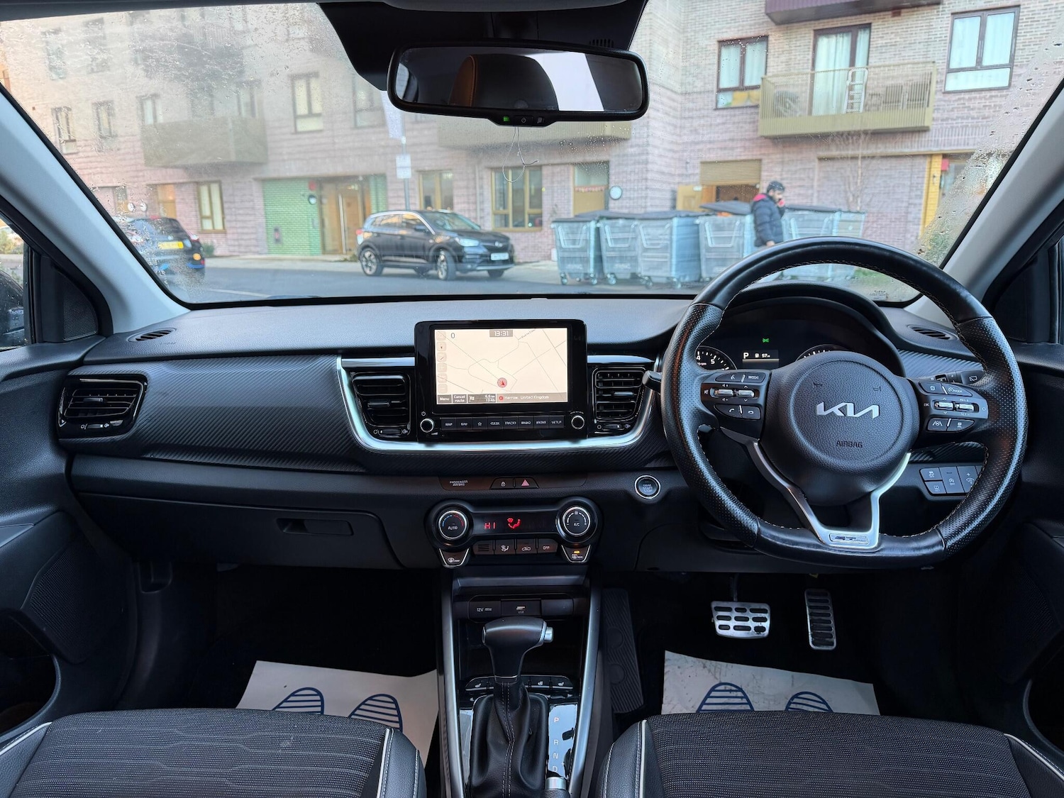 Used Kia Stonic 2023 for sale - 76780867: Photo 4