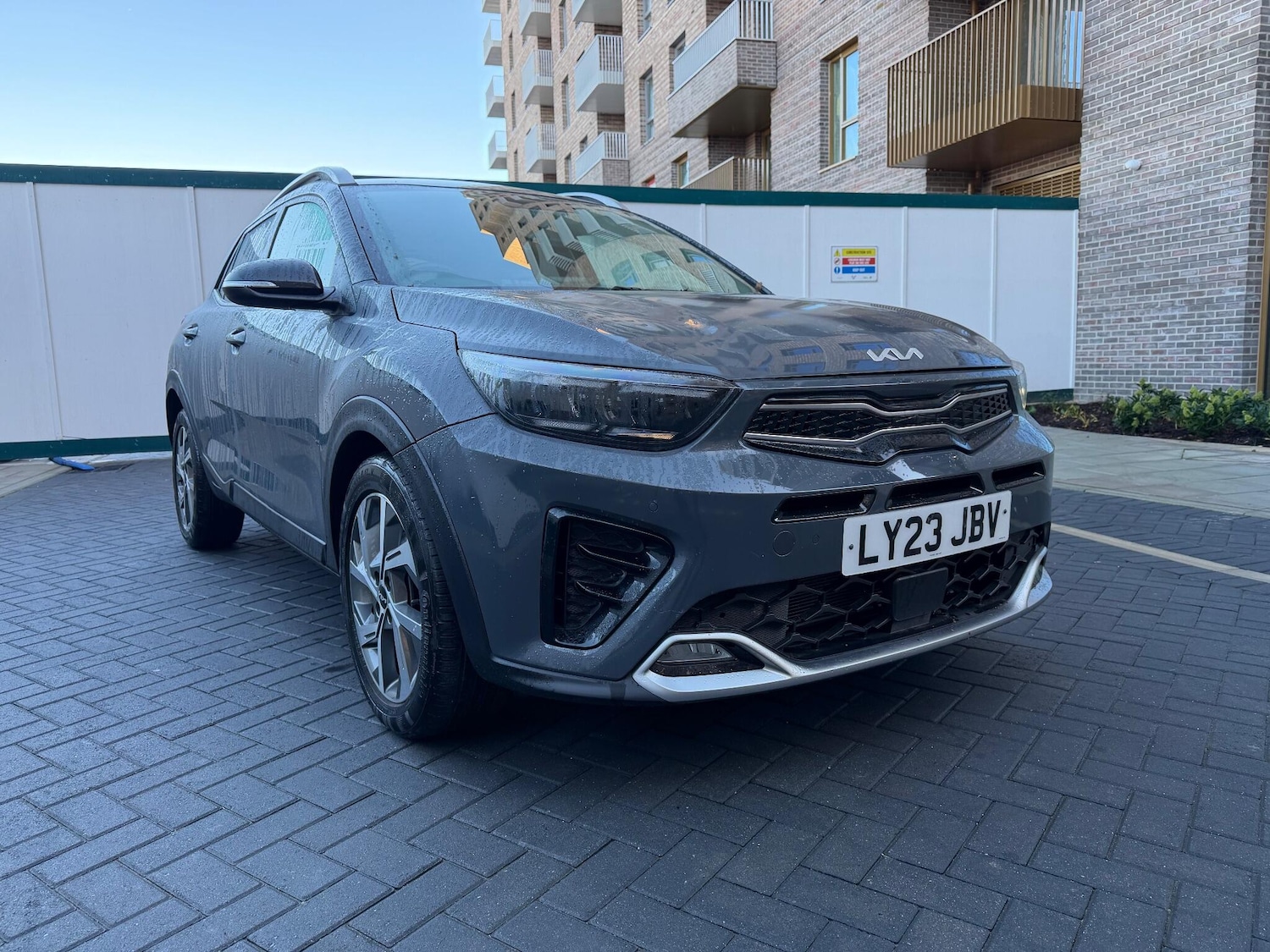 Used Kia Stonic 2023 for sale - 76780867: Photo 9