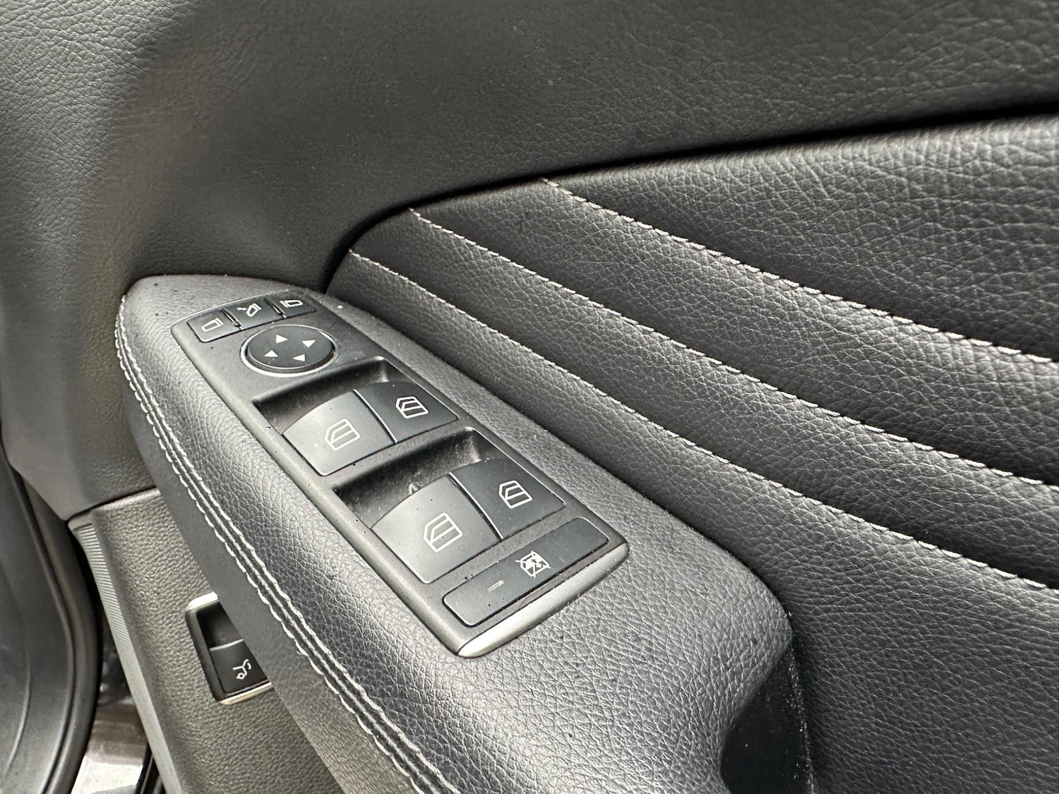 Used Mercedes-Benz GLE 2016 for sale - 76993203: Photo 30