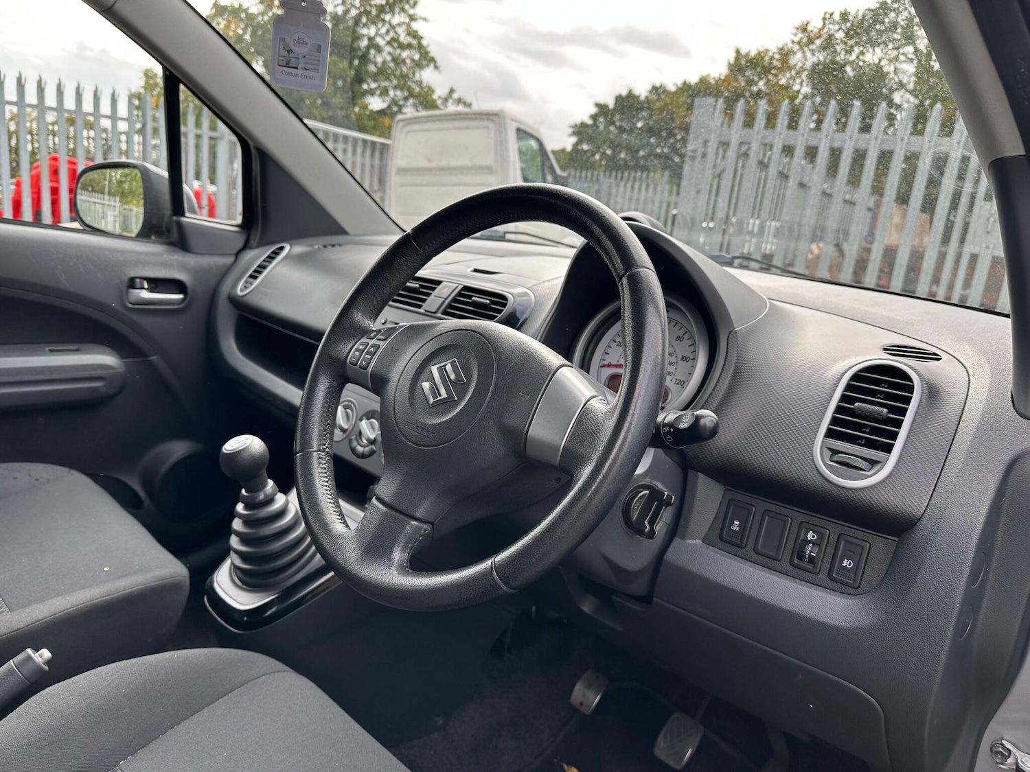 Used Suzuki Splash 2012 for sale - 76898802: Photo 4