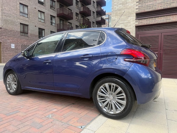 Used Peugeot 208 2017 for sale - 74699924: Photo 17
