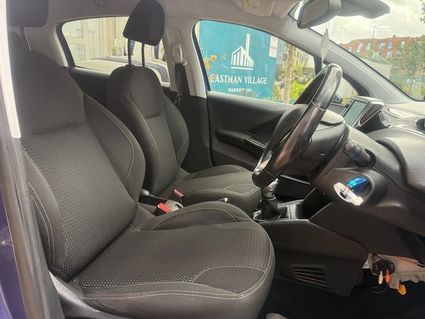 Used Peugeot 208 2017 for sale - 74699924: Photo 20