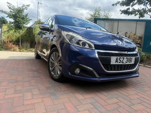 Used Peugeot 208 2017 for sale - 74699924: Photo 8