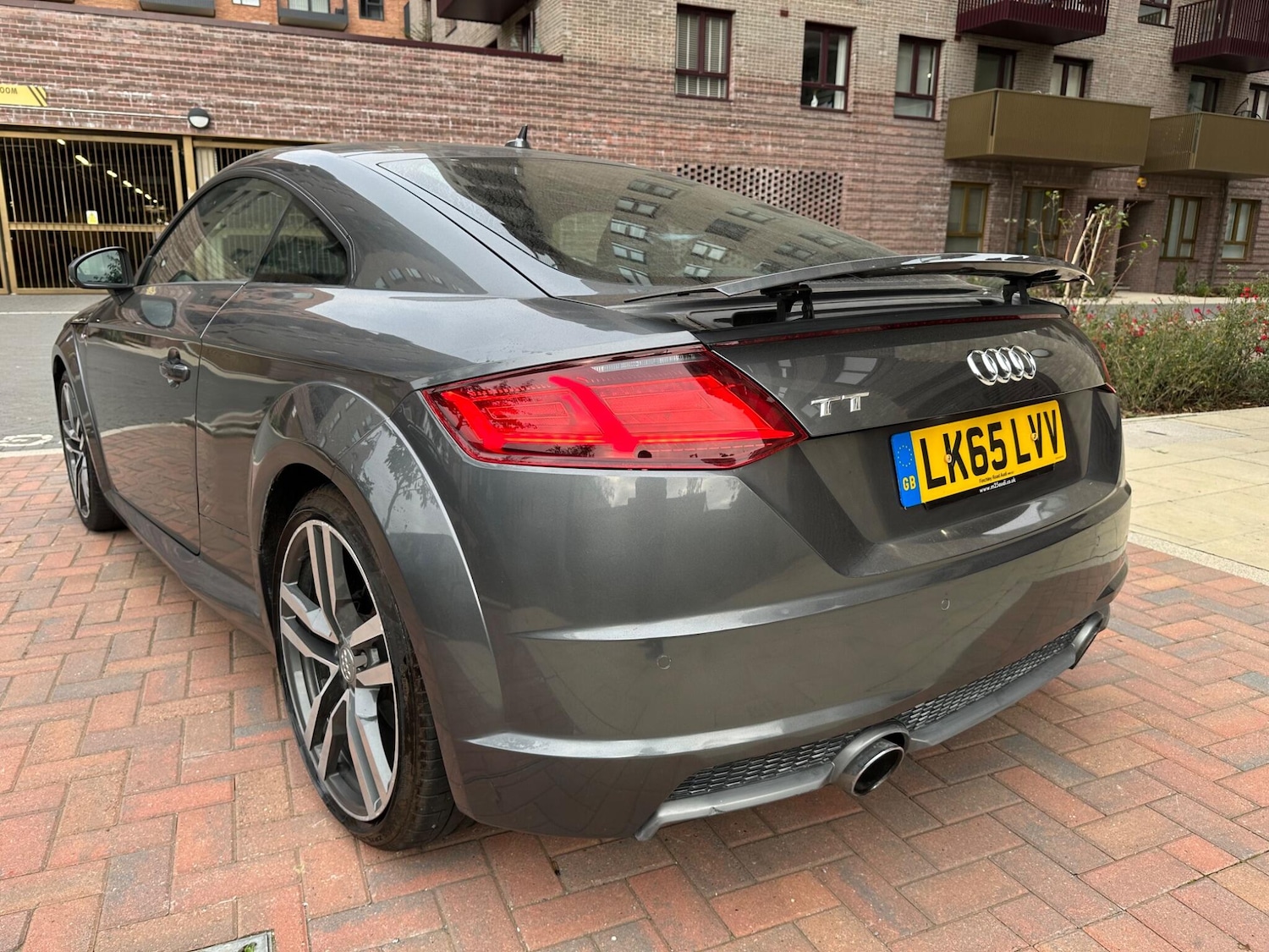 Used Audi TT 2015 for sale - 76994284: Photo 2