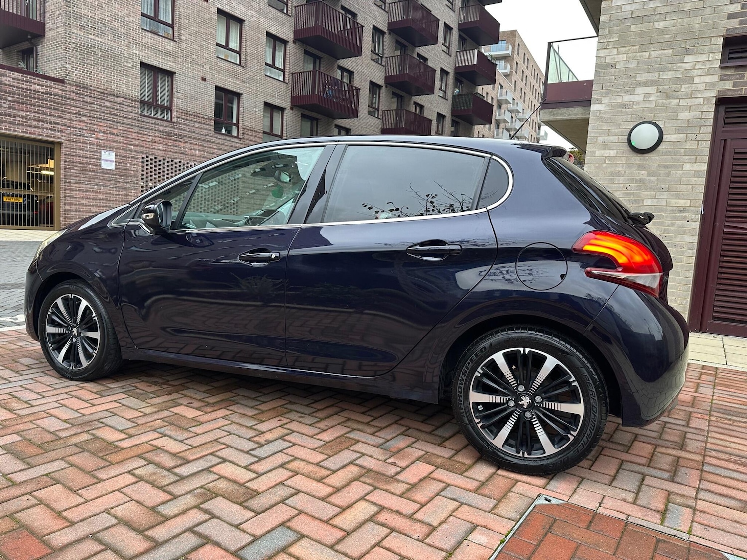 Used Peugeot 208 2019 for sale - 76688829: Photo 17