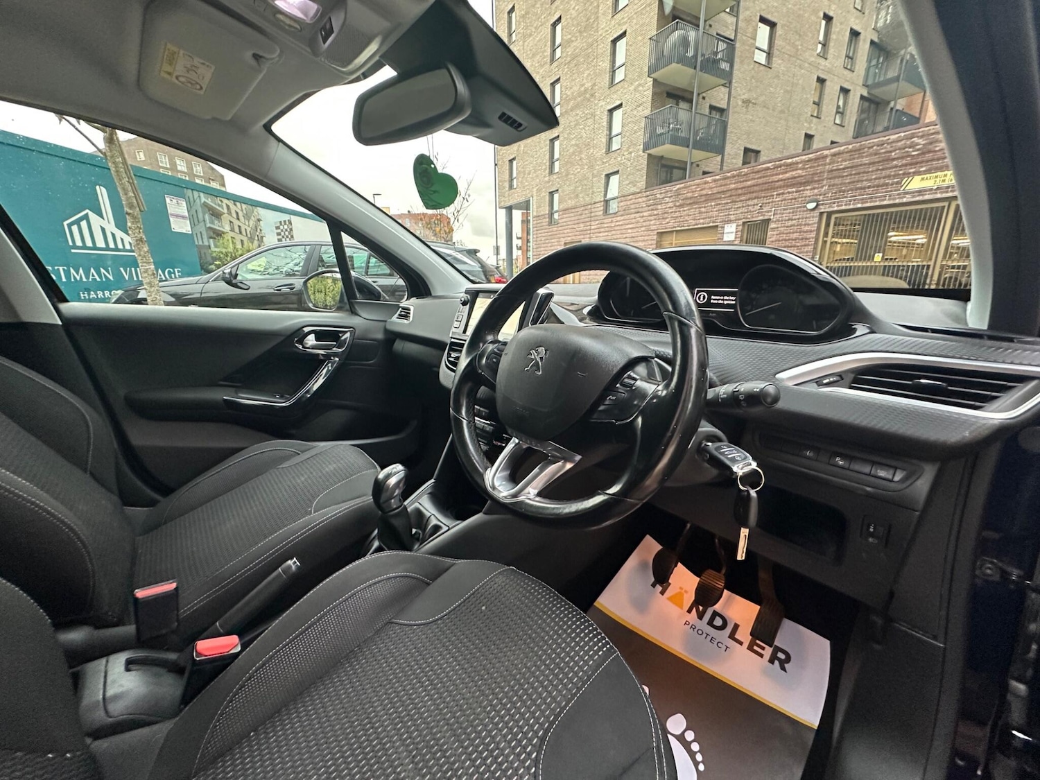 Used Peugeot 208 2019 for sale - 76688829: Photo 25