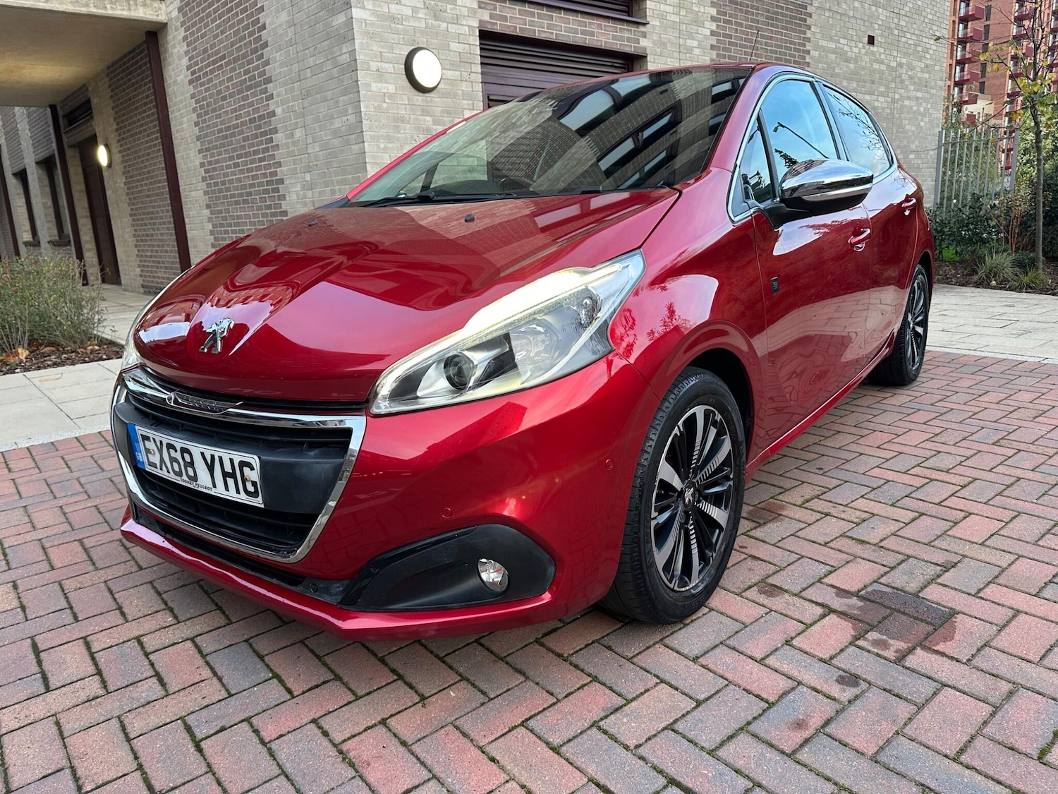 Used Peugeot 208 2018 for sale - 76562076: Photo 18