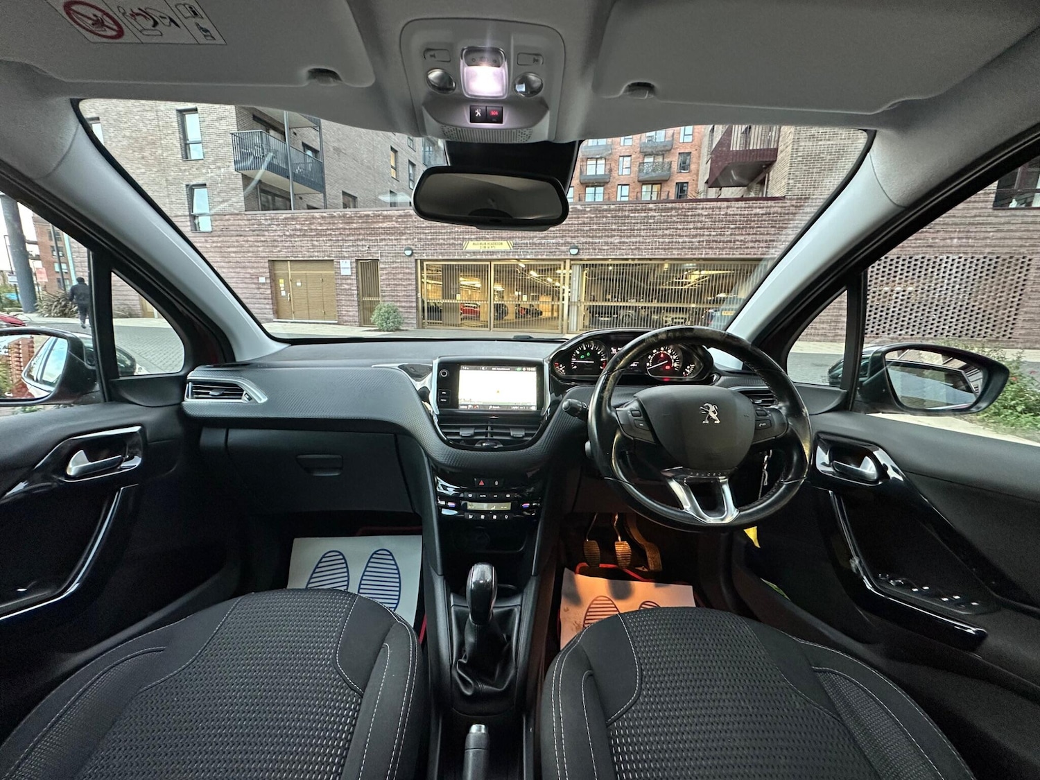 Used Peugeot 208 2018 for sale - 76562076: Photo 24