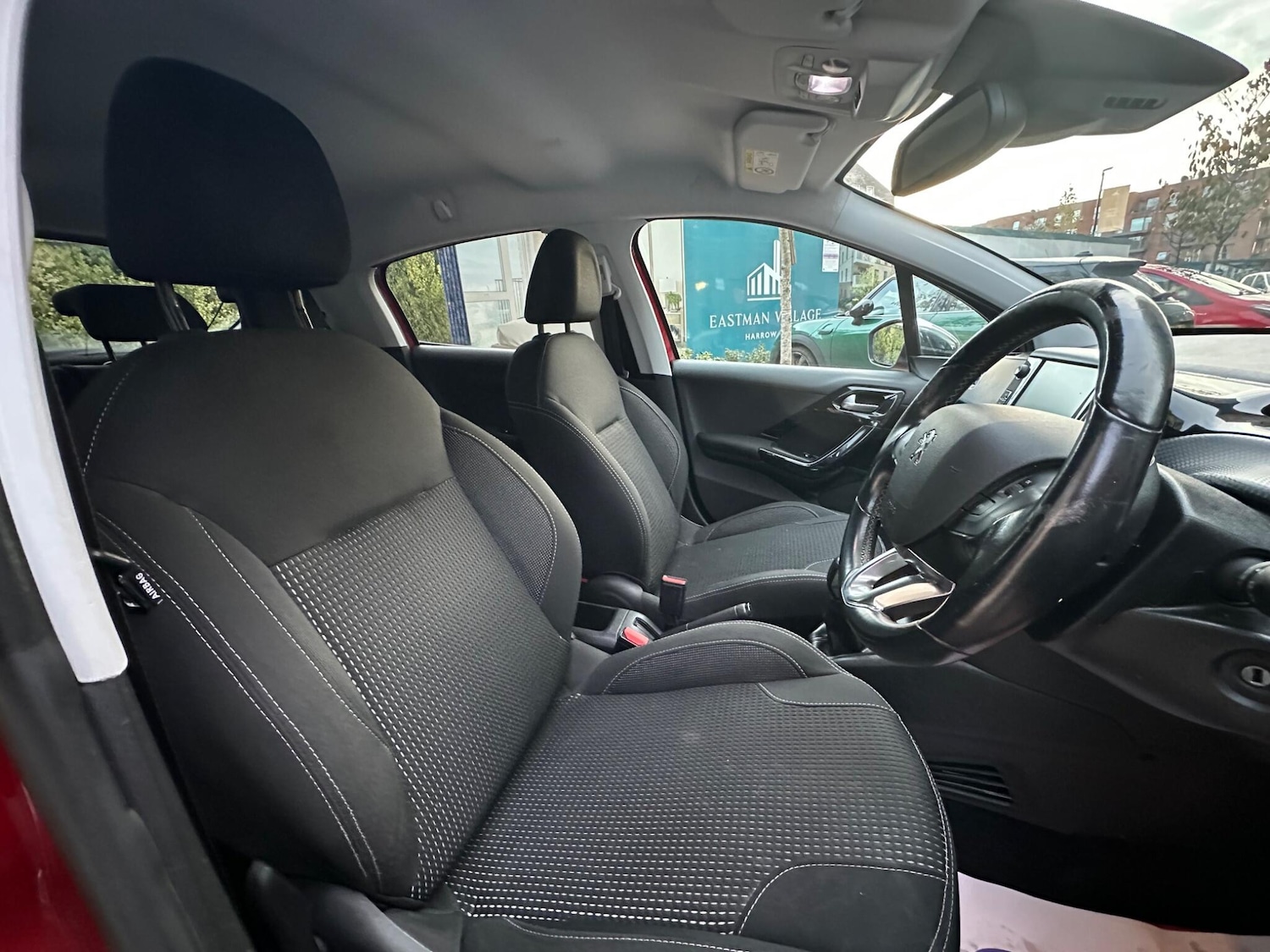 Used Peugeot 208 2018 for sale - 76562076: Photo 26