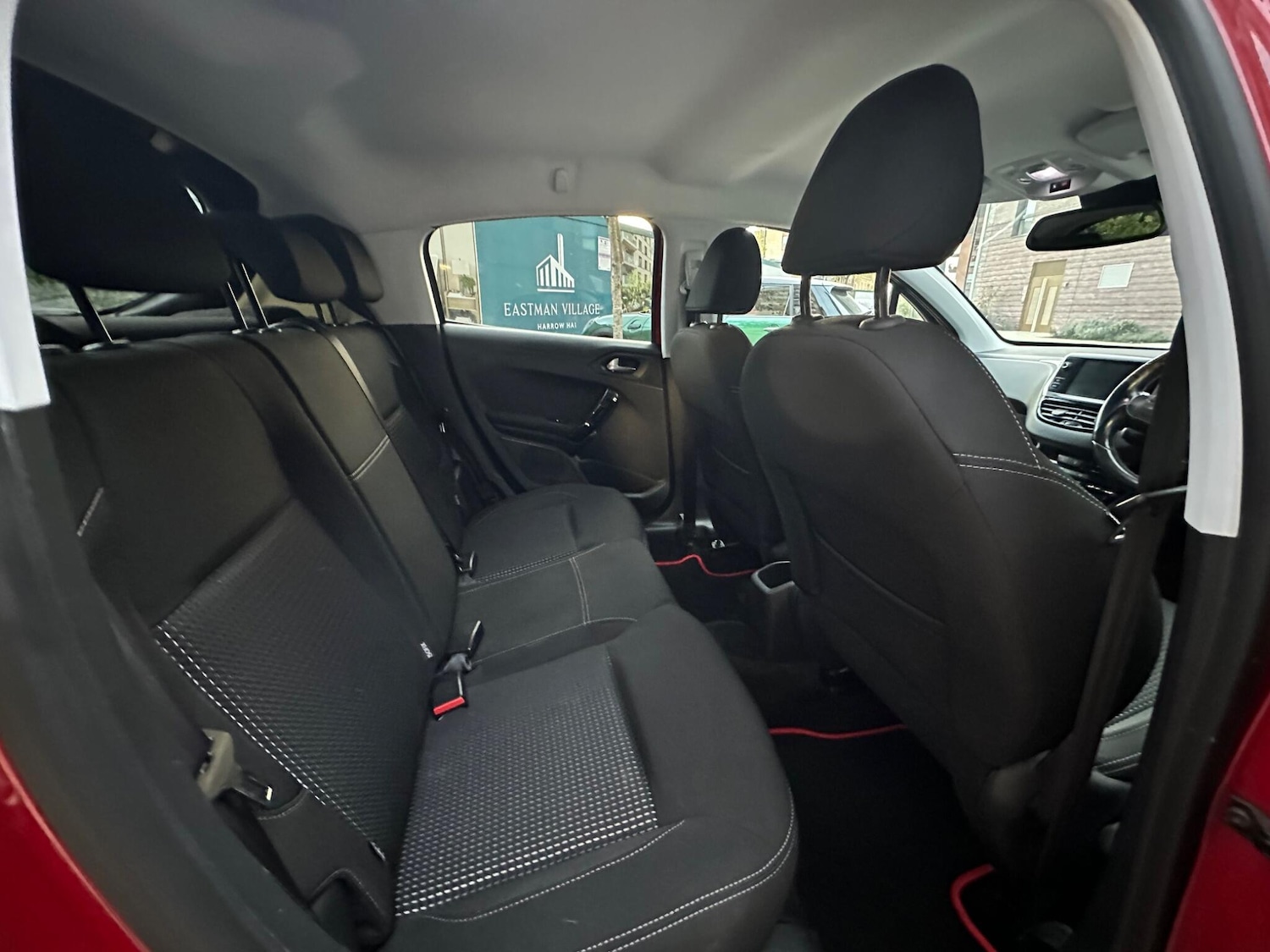 Used Peugeot 208 2018 for sale - 76562076: Photo 28