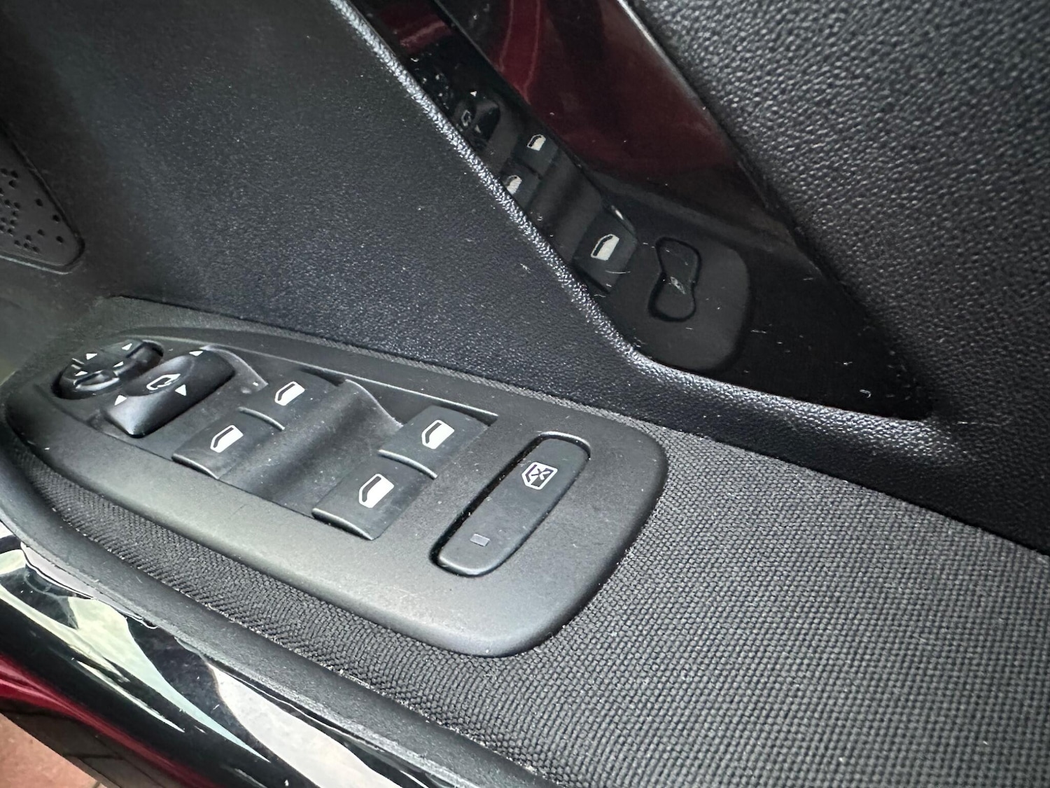 Used Peugeot 208 2018 for sale - 76562076: Photo 29