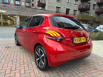 Used Peugeot 208 2018 for sale - 76562076: Photo