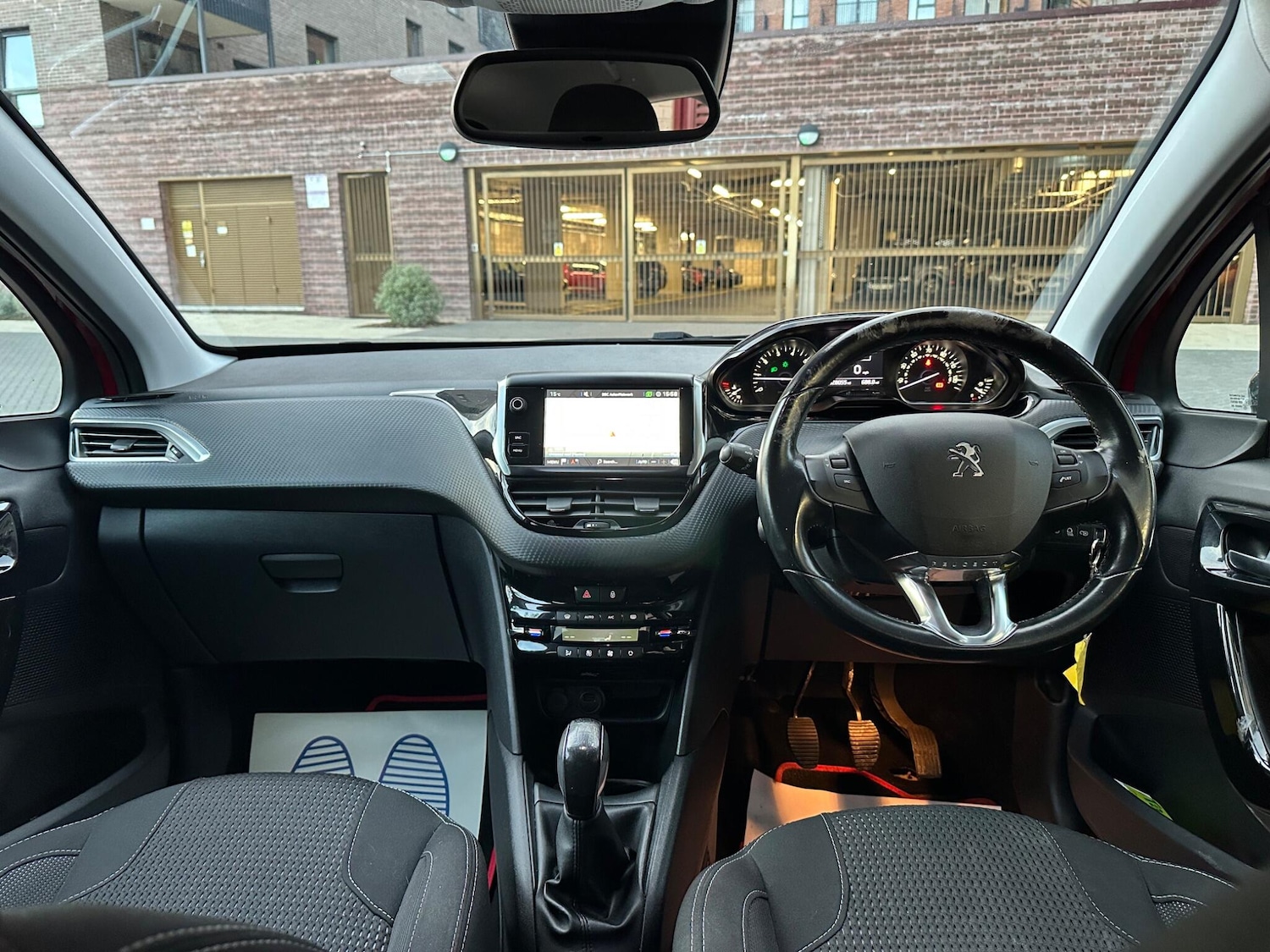 Used Peugeot 208 2018 for sale - 76562076: Photo 4