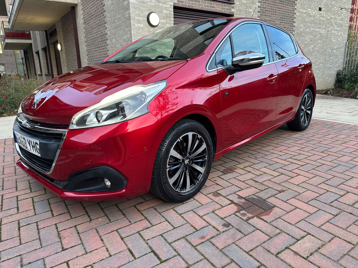 Used Peugeot 208 2018 for sale - 76562076: Photo 7