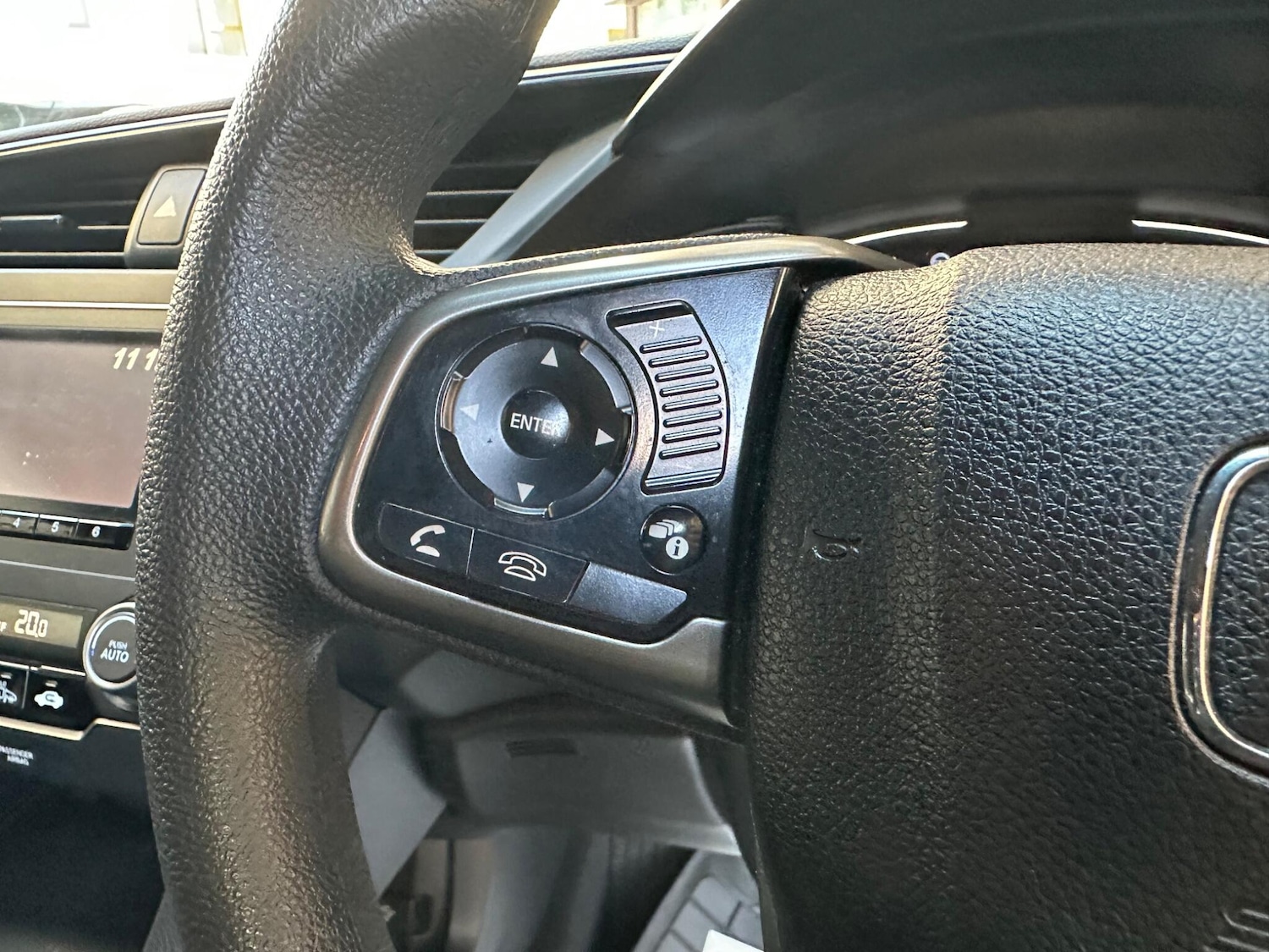 Used Honda Civic 2019 for sale - 76021193: Photo 16