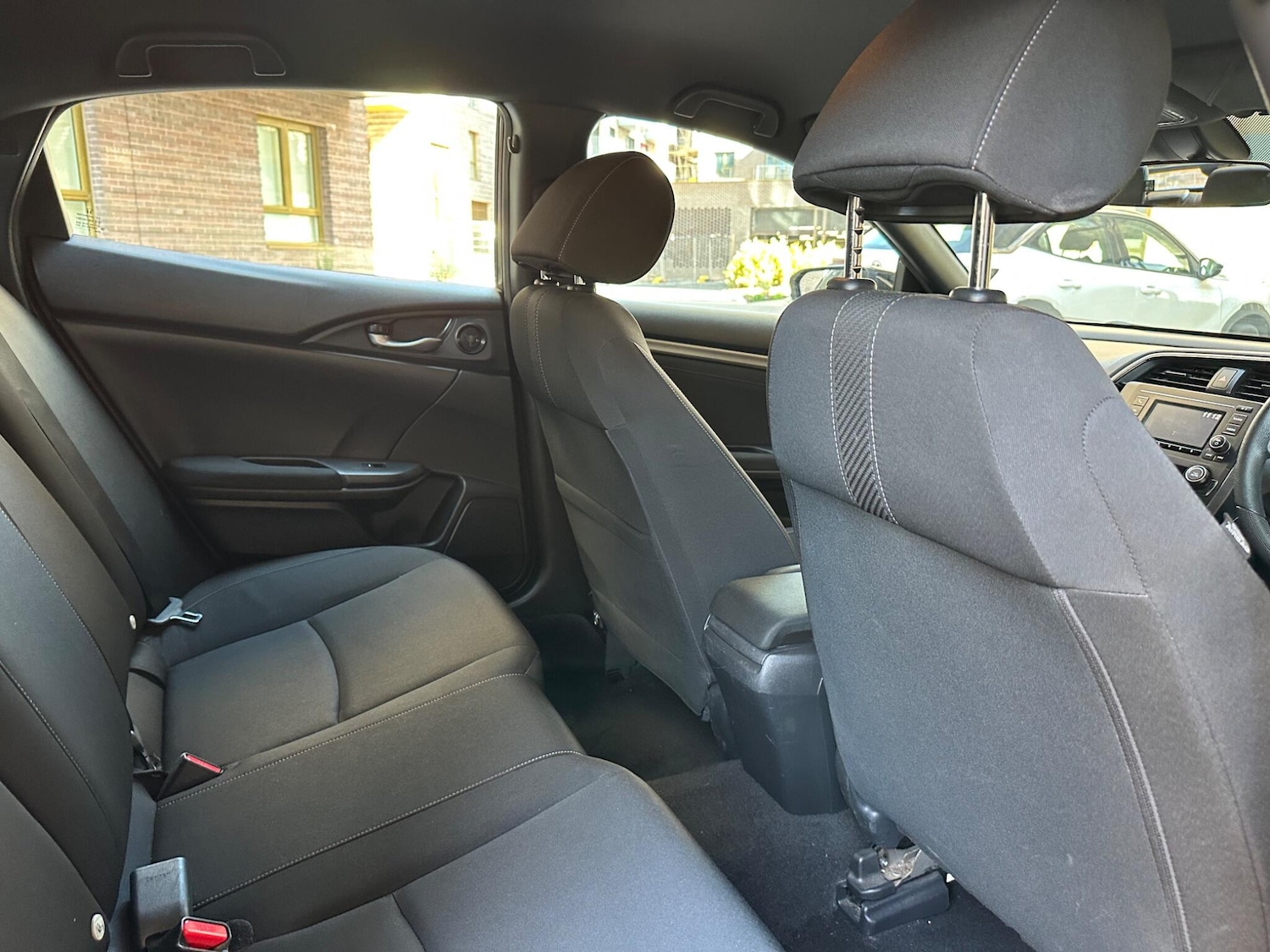 Used Honda Civic 2019 for sale - 76021193: Photo 18