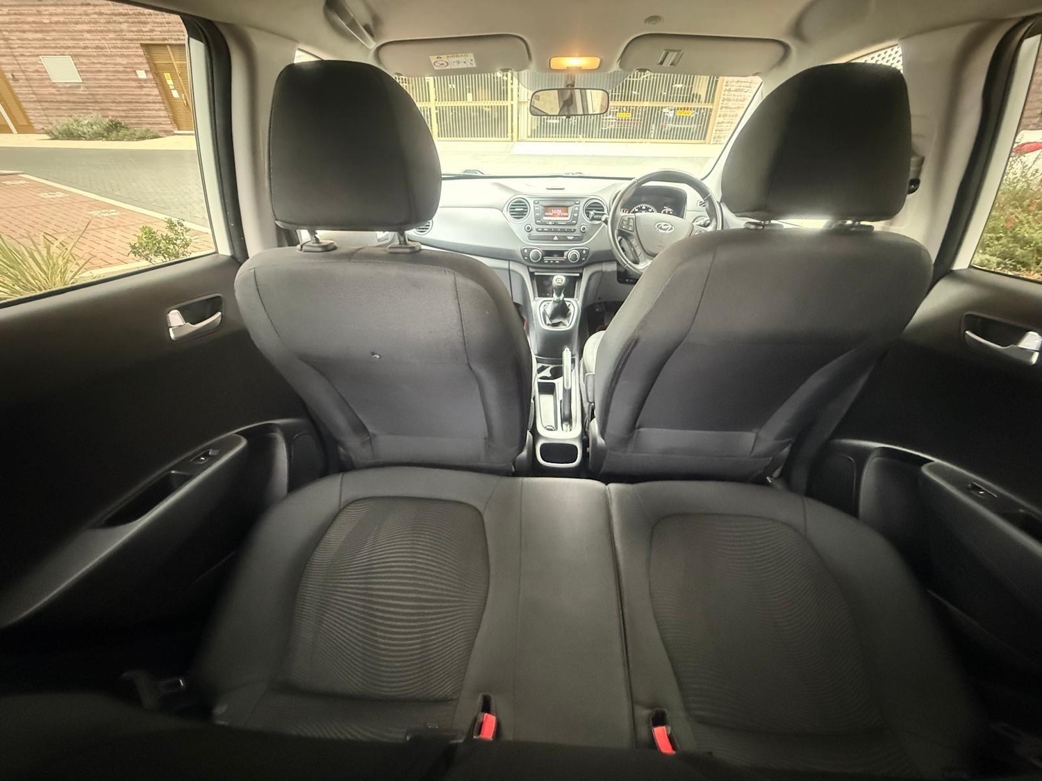 Used Hyundai i10 for sale - 76996872: Photo 19