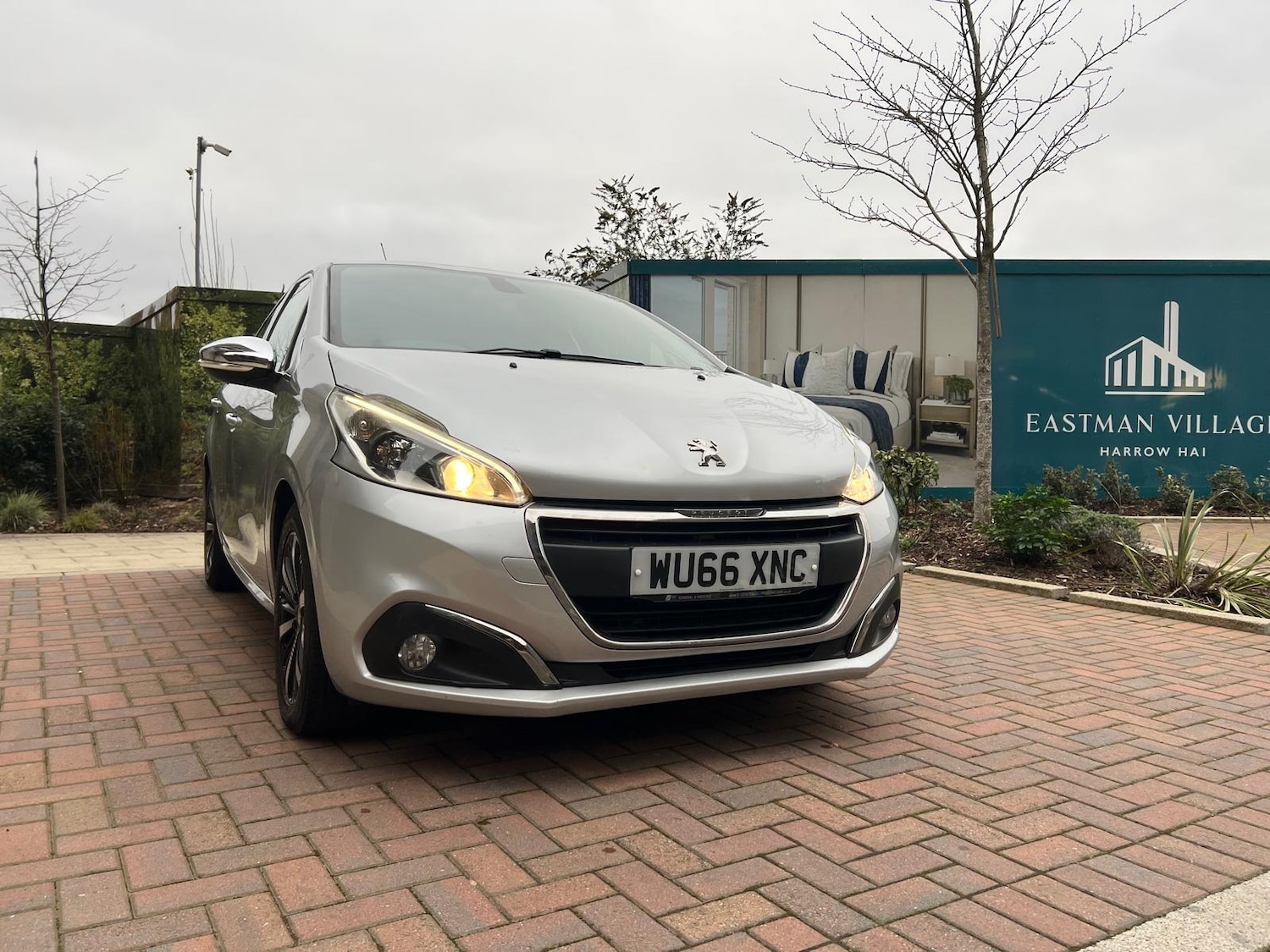 Used Peugeot 208 2016 for sale - 77066318: Photo 10