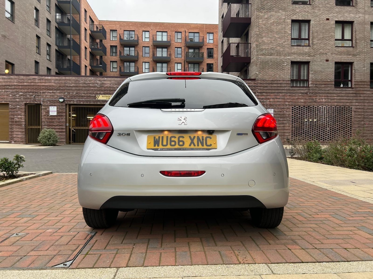 Used Peugeot 208 2016 for sale - 77066318: Photo 16