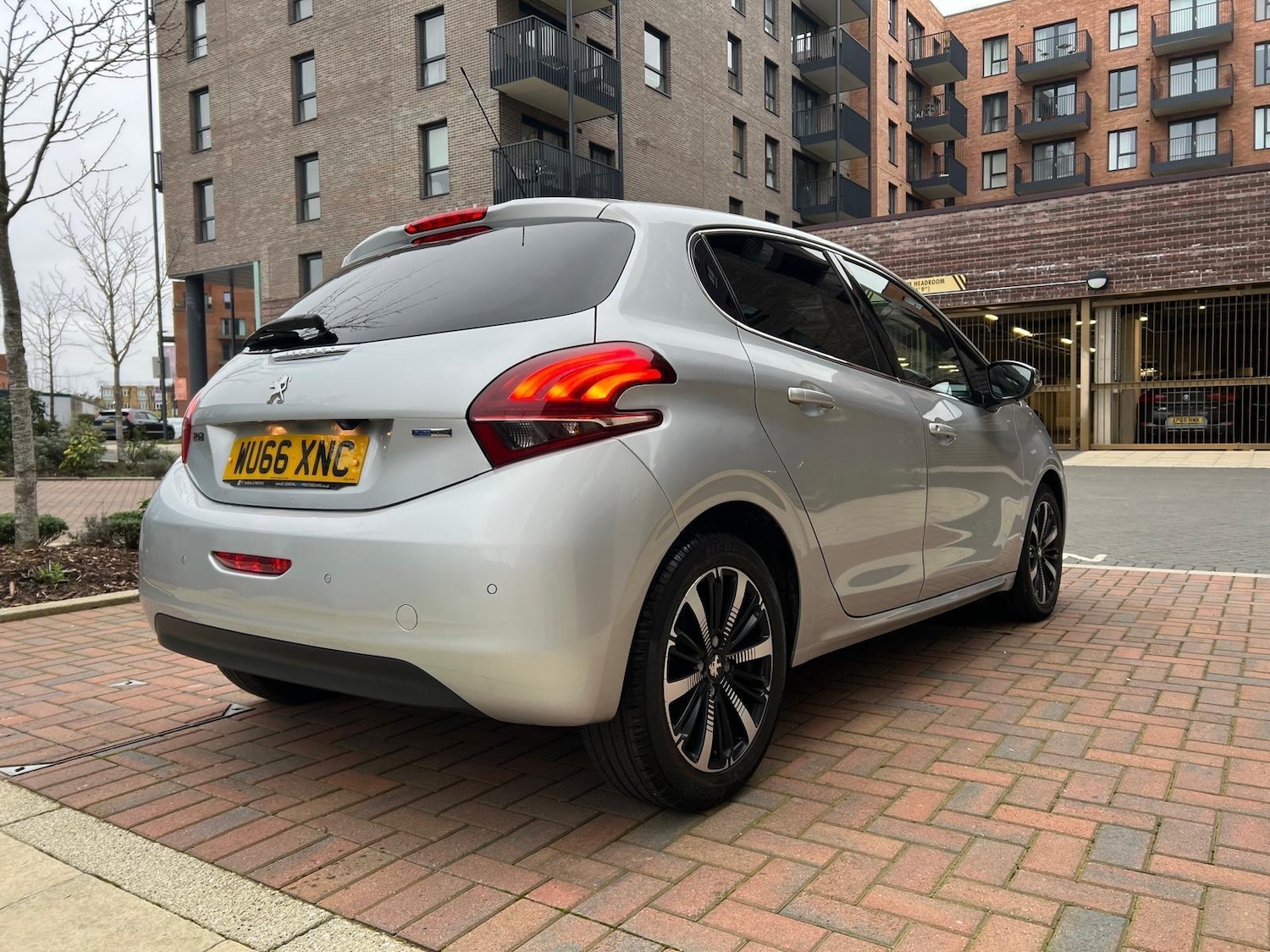 Used Peugeot 208 2016 for sale - 77066318: Photo 17