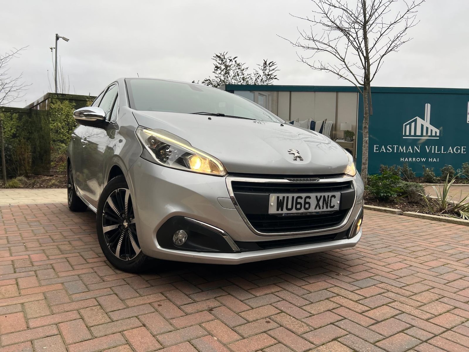 Used Peugeot 208 2016 for sale - 77066318: Photo 5