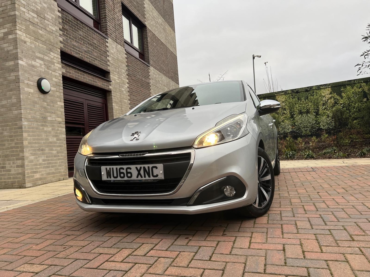 Used Peugeot 208 2016 for sale - 77066318: Photo 7