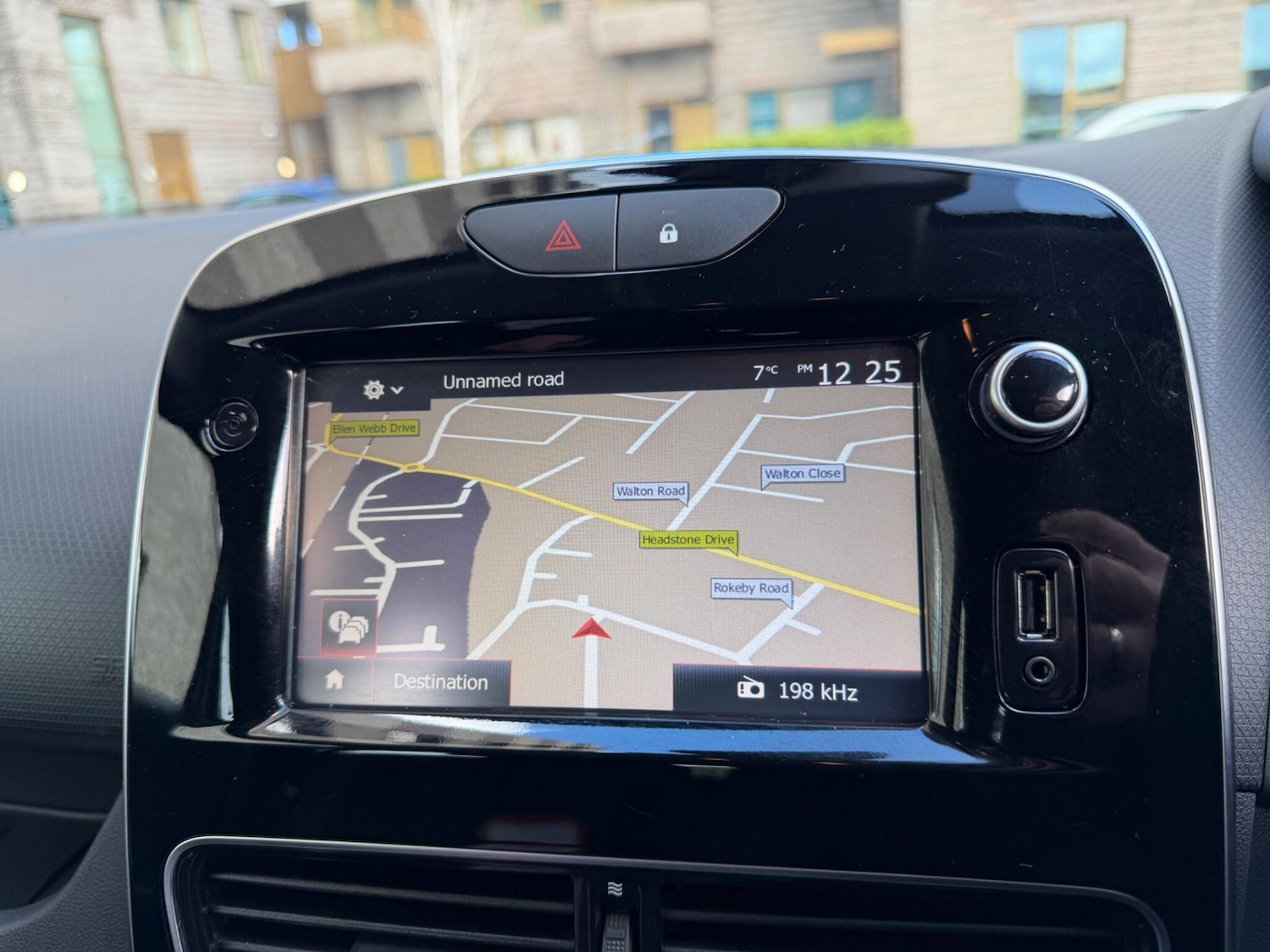 Used Renault Clio 2017 for sale - 77377456: Photo 31