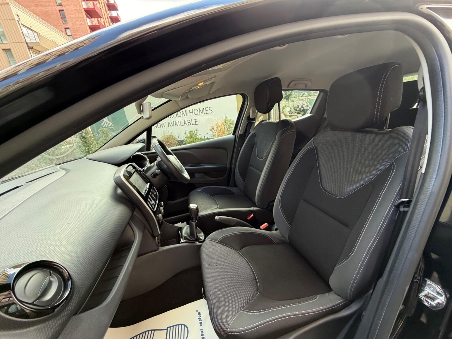 Used Renault Clio 2017 for sale - 77377456: Photo 35