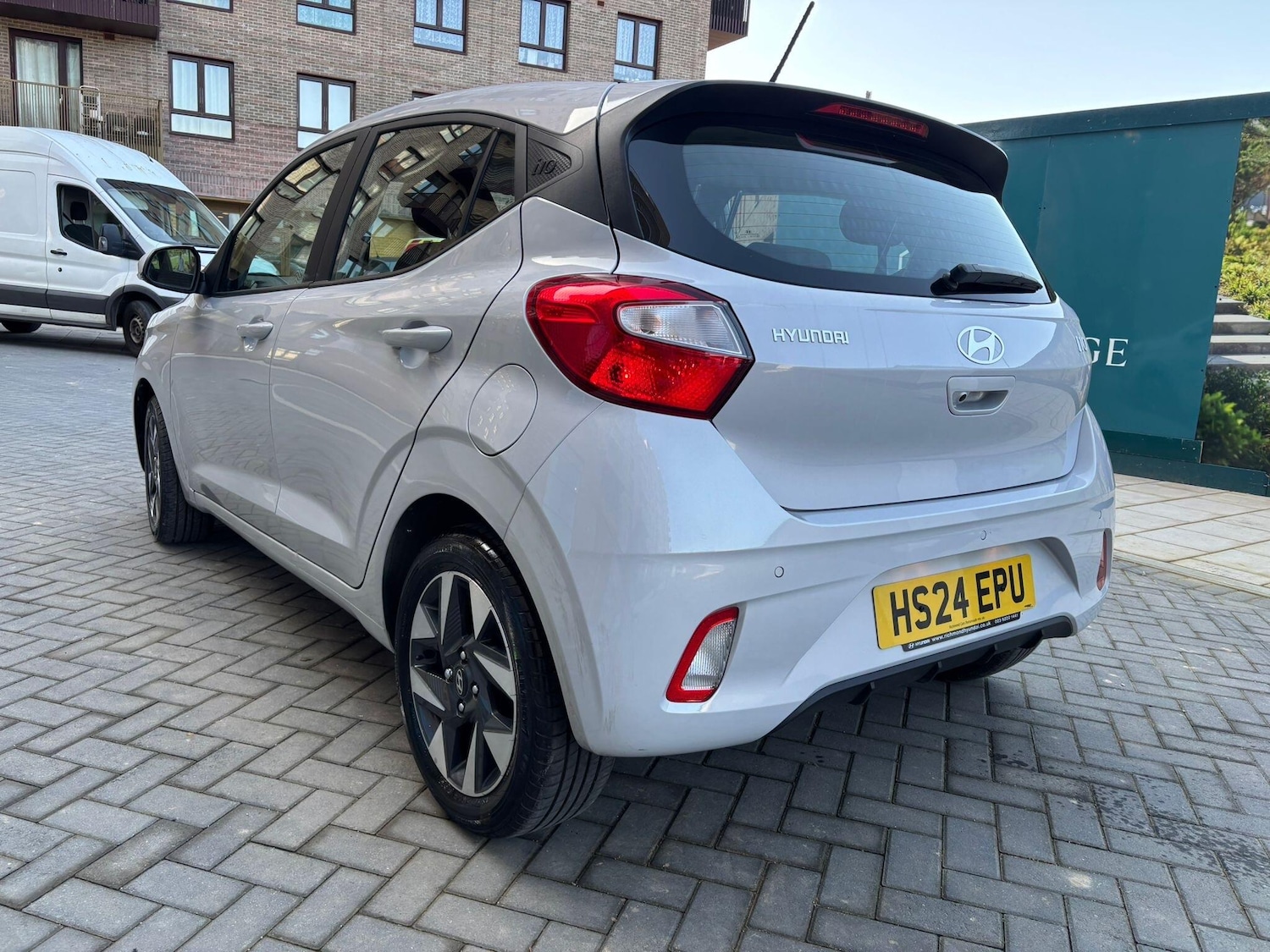 Used Hyundai i10 2024 for sale - 78086279: Photo 2