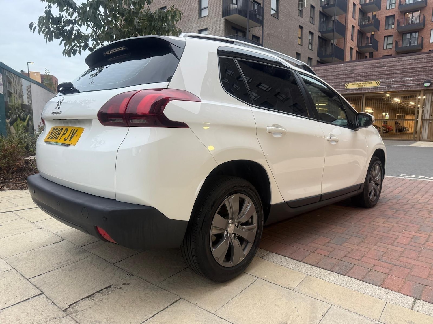 Used Peugeot 2008 2018 for sale - 76314921: Photo 2