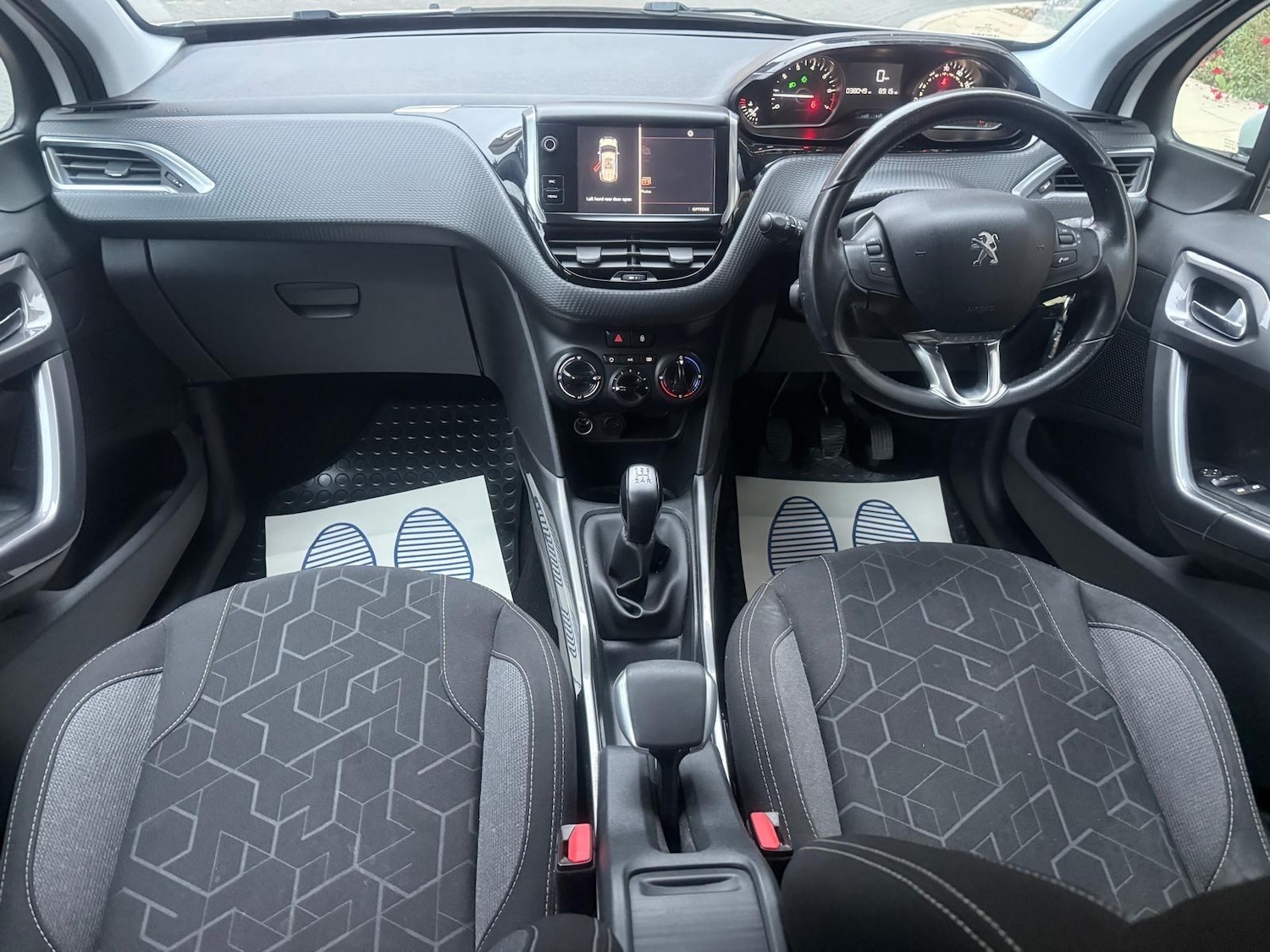 Used Peugeot 2008 2018 for sale - 76314921: Photo 3