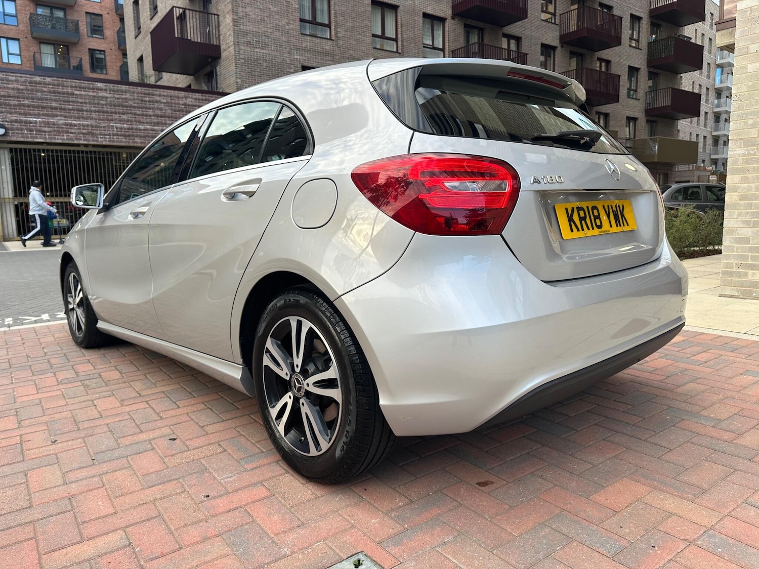 Used Mercedes-Benz A-Class 2018 for sale - 76988889: Photo 2