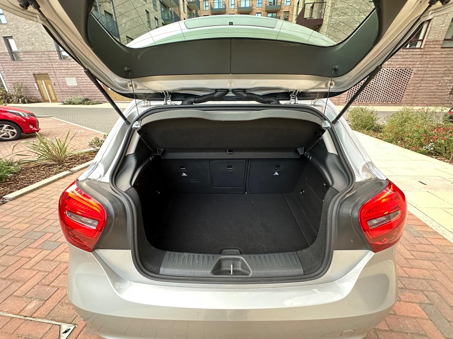 Used Mercedes-Benz A-Class 2018 for sale - 76988889: Photo 32