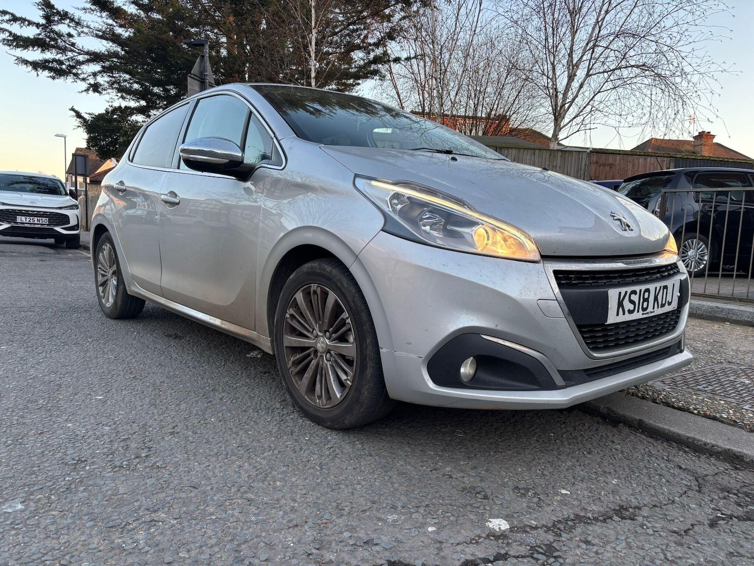 Used Peugeot 208 for sale - 77670982: Photo 1