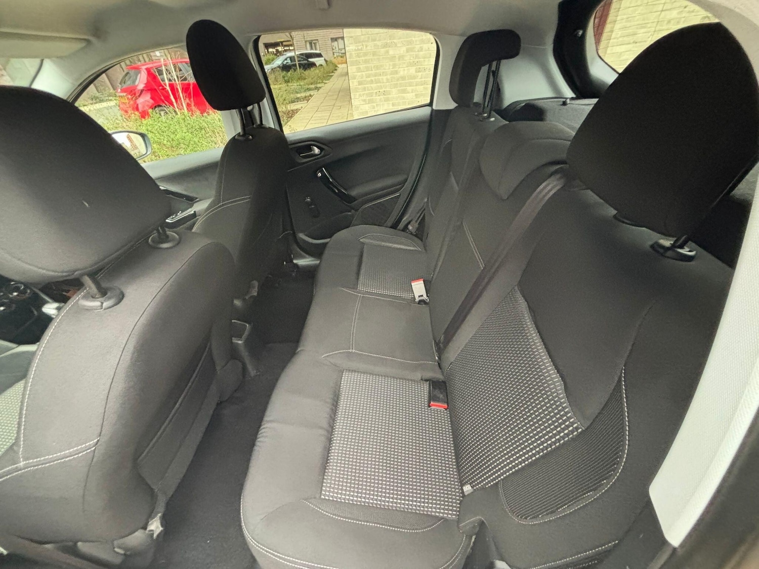 Used Peugeot 208 2018 for sale - 77670982: Photo 26