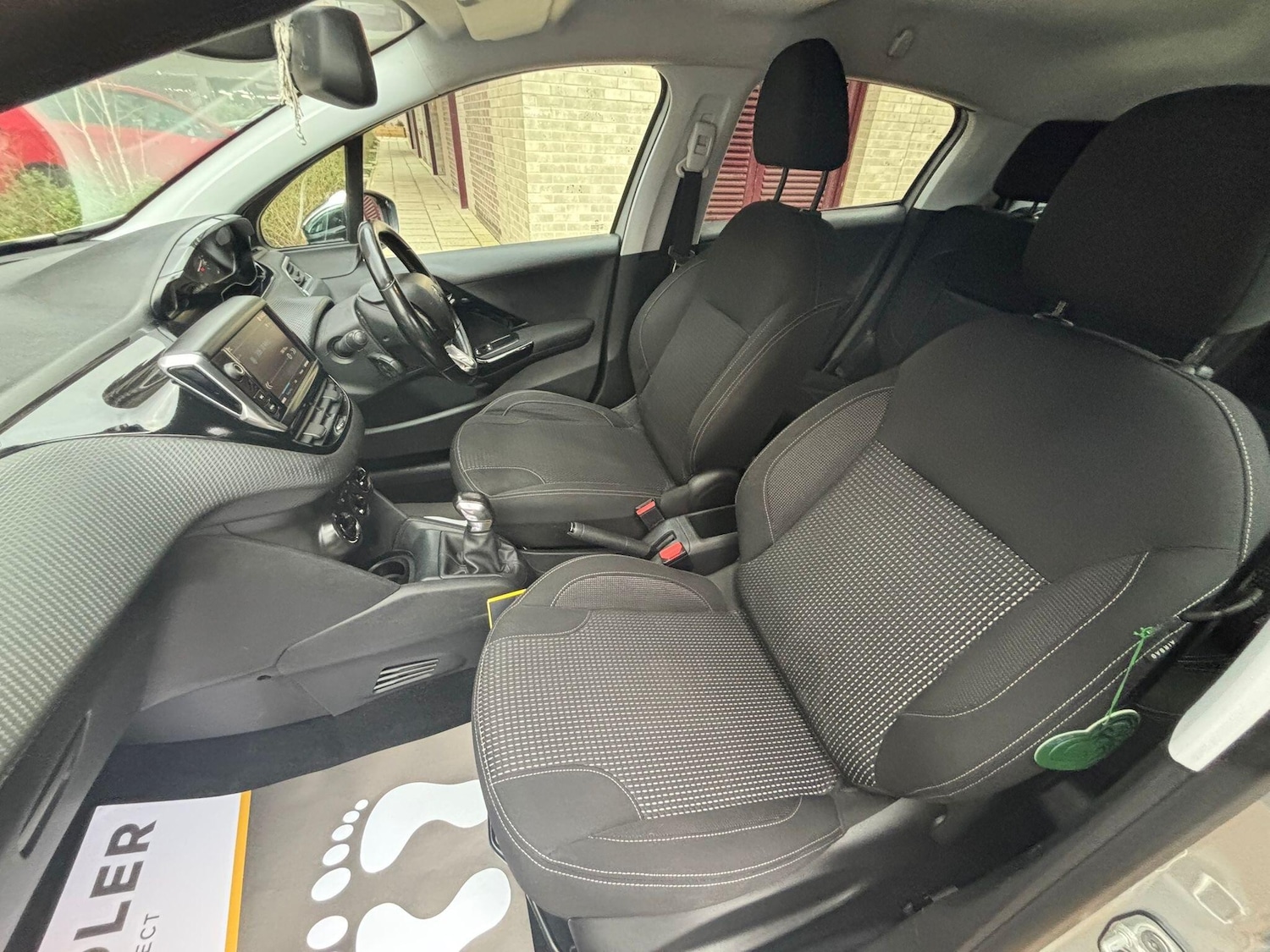 Used Peugeot 208 2018 for sale - 77670982: Photo 28