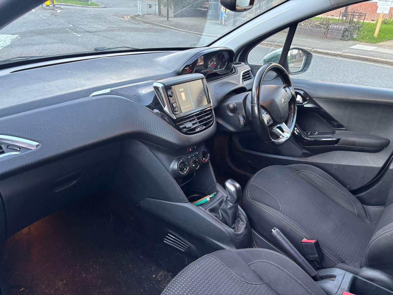 Used Peugeot 208 for sale - 77670982: Photo 3