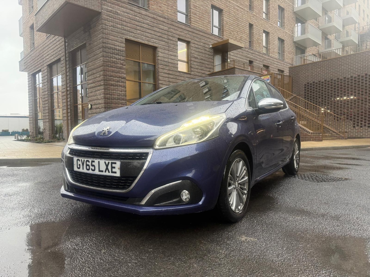 Used Peugeot 208 2015 for sale - 76432517: Photo 13