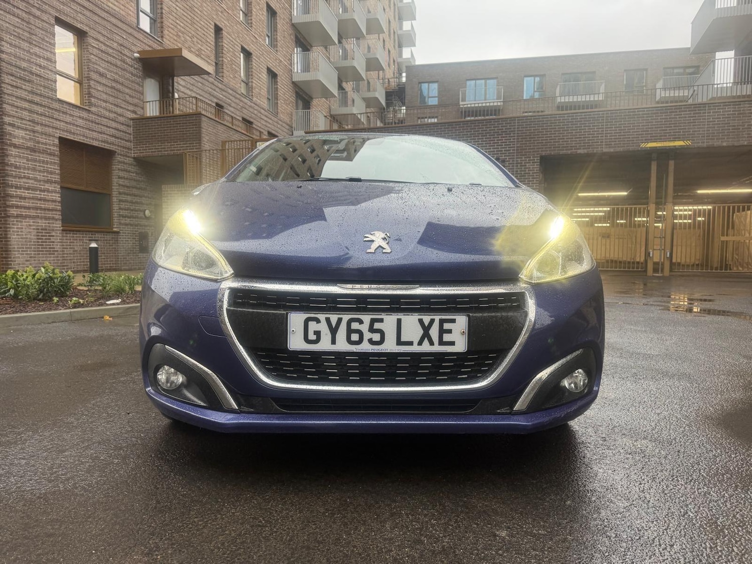 Used Peugeot 208 2015 for sale - 76432517: Photo 15