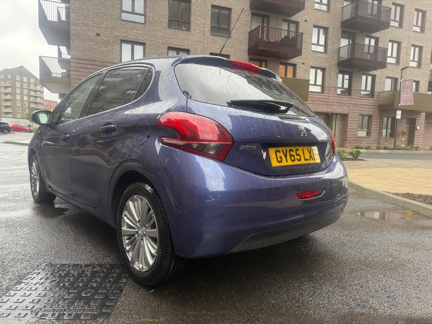 Used Peugeot 208 2015 for sale - 76432517: Photo 2