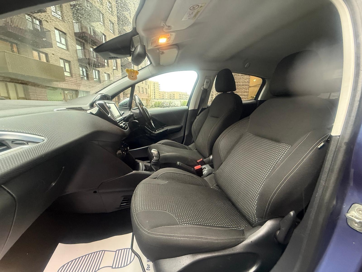 Used Peugeot 208 2015 for sale - 76432517: Photo 27