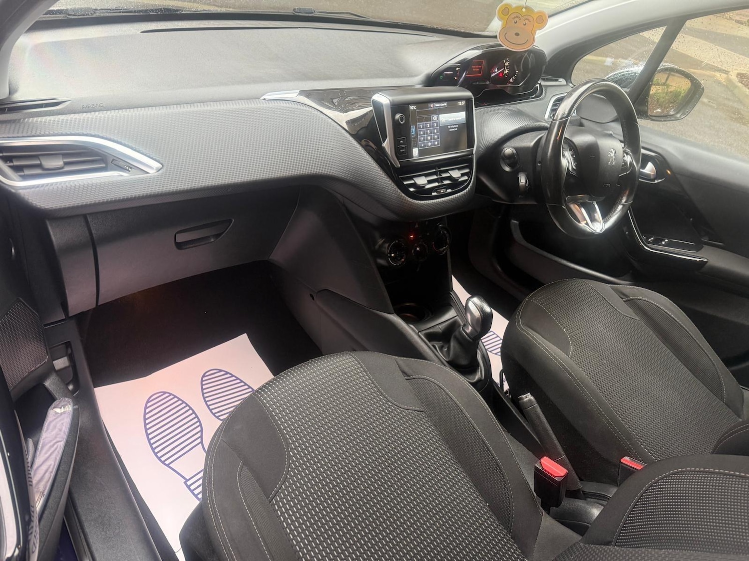 Used Peugeot 208 2015 for sale - 76432517: Photo 3