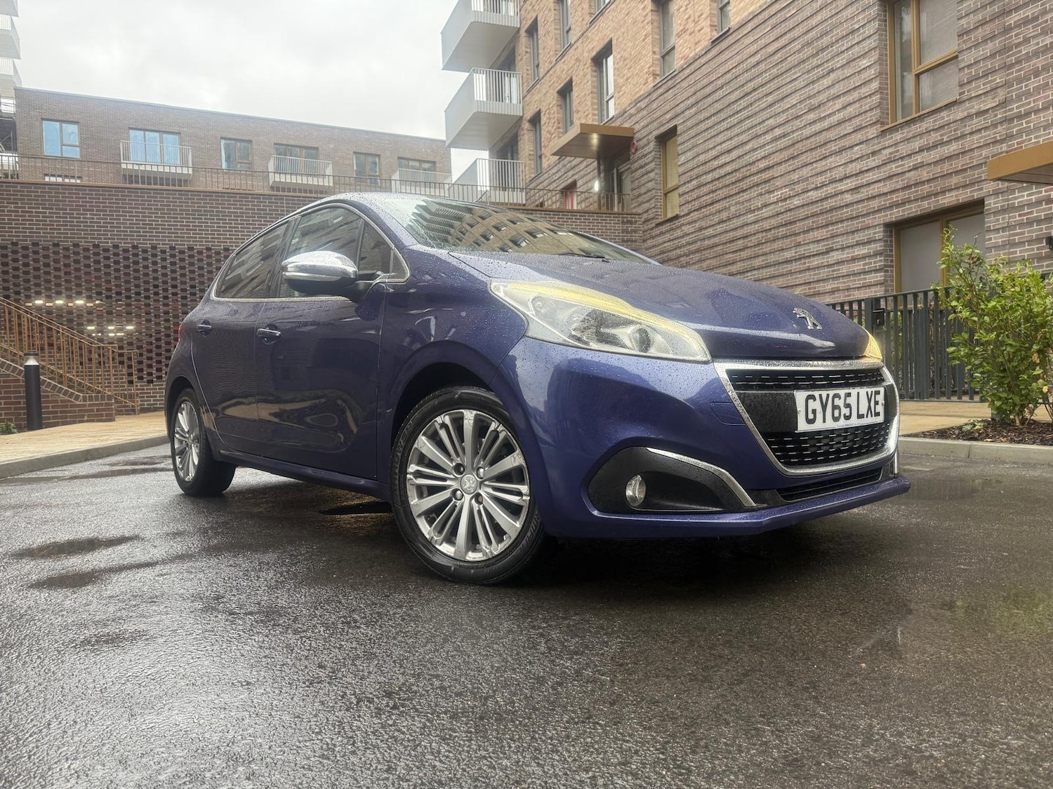 Used Peugeot 208 2015 for sale - 76432517: Photo 7